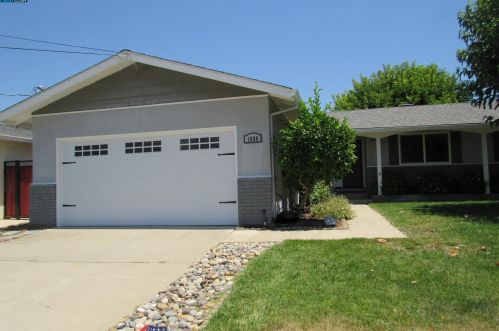 1056 Dublin Ave, Livermore, CA 94550-5531