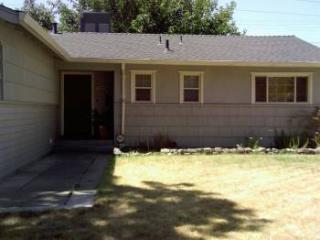 2125 Fremont Ave, Modesto, CA 95350-3116