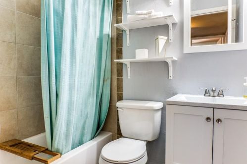 446 Clearfield Dr, Garland TX  75043-3014 exterior