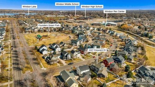 1227 Cres Dr, Fort Collins CO 80526-2917 exterior