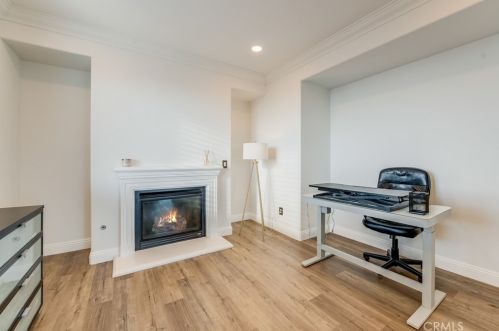 18458 Lakepointe Dr, Riverside CA  92503-0252 exterior