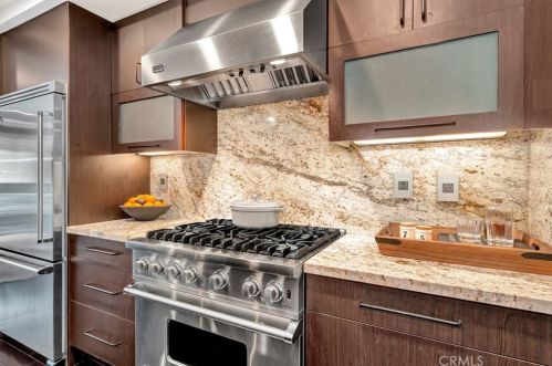 810 Rockefeller, Irvine, CA 92612-0003