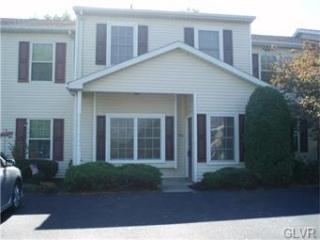 704 Briarwood Dr, Bethlehem, PA 18020-7555