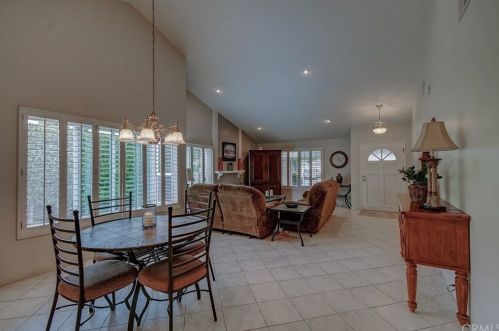 7 Deer Spg, Irvine CA  92604-3011 exterior