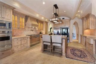98 Canyon Crk, Irvine CA  92603-0419 exterior