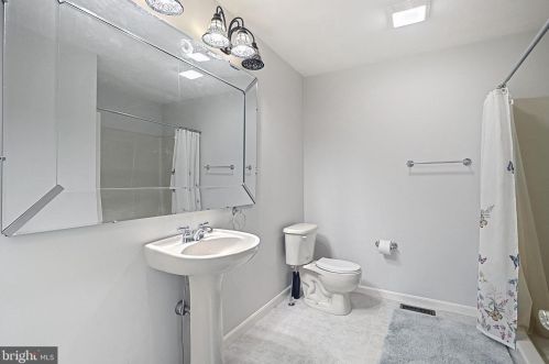 105 Beck Ml Rd, Hanover PA 17331-9758 exterior