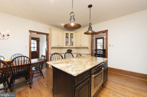 225 Euclid Ave, Haddonfield NJ 08033-2552 exterior