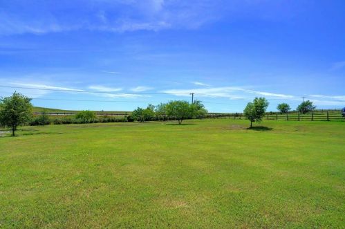 7012 Katie Corral Dr, Fort Worth TX  76126-6440 exterior