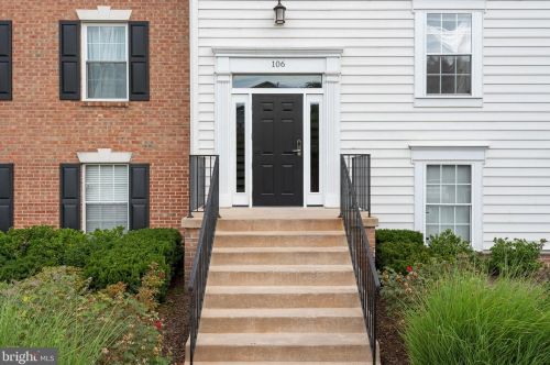 106 Prosperity Ave, Leesburg, VA 20175-4150