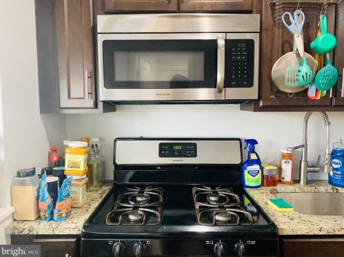 2221 Broad St, Philadelphia, PA 19148-2938