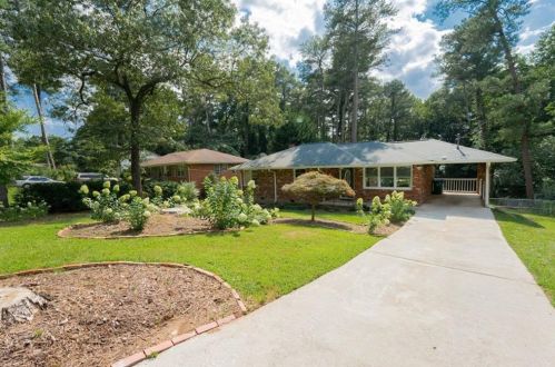 2094 Shady Ln, Tucker, GA 30084-5509