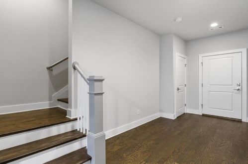2996 Hermance Dr, Atlanta GA  30319-2735 exterior