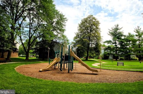 11 Shirley Ln, Trenton NJ 08610 exterior