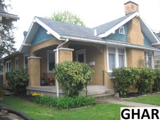 645 Hanover St, Carlisle, PA 17013-1934