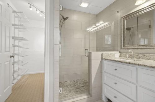 29 Brandon Rdg Dr, Atlanta GA  30328-2135 exterior