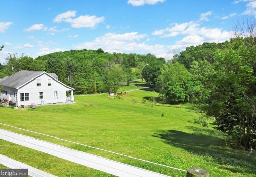 2363 Panther Valley Rd, Primrose PA  17901-8700 exterior