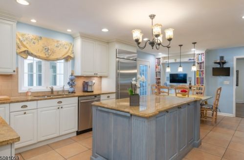 30 Deer Run Dr, Dover NJ  07869-4511 exterior