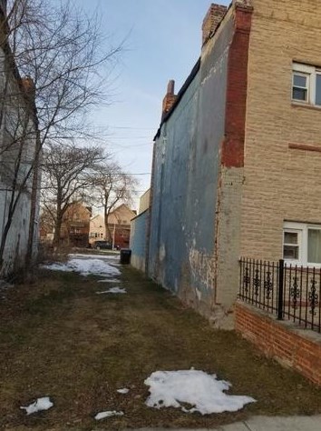 3950 Ontario St, Chicago, IL 60624-1006