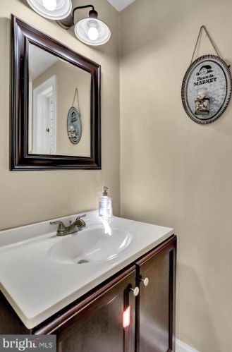 520 Haines Rd, York PA 17402-3505 exterior