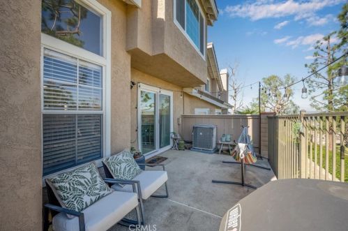 889 Sapphire Ln, Anaheim CA  92807-4864 exterior