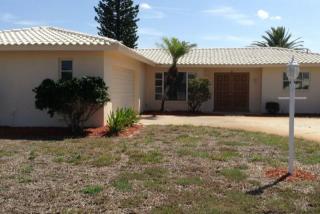 6 Brentwood Ln, Inglewood FL  34223-4652 exterior