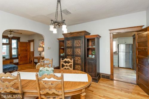959 James Ave, Saint Paul MN  55102-3329 exterior