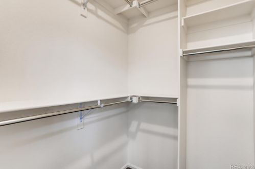 26198 Maple Dr, Aurora CO 80018 exterior