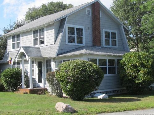 7 Bond St, Niantic, CT 06357-3703