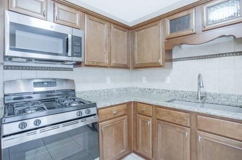 6608 Swift Creek Rd, Lithonia GA  30058-6043 exterior