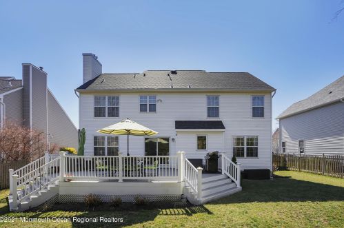 61 Heritage Dr, Red Bank, NJ 07702