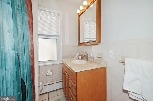 248 Strawbridge Ave, Camden NJ  08108-1809 exterior