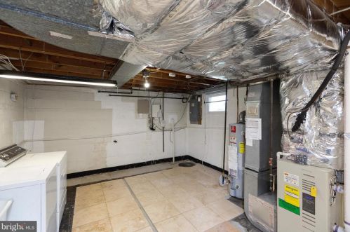 2009 Forest Hill Dr, Silver Spring MD 20903-1532 exterior