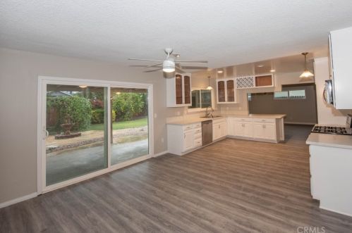 6375 Westview Dr, Riverside CA  92506-5325 exterior