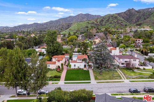 873 Cumberland Rd, Glendale CA  91202-1049 exterior