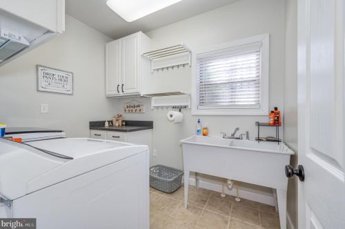 487 Vixen Ln, Gerrardstown WV  25420-4459 exterior