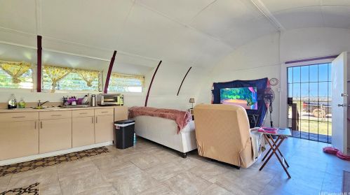 85570 Waianae Valley Rd, Nanakuli, HI 96792-2561