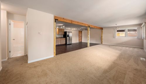 18670 Loras Ln, Country Club Hills, IL 60478-5261