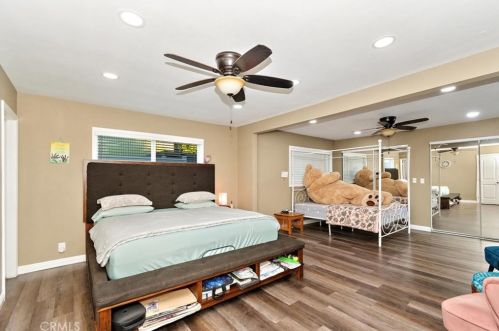 5064 Myrtle Ave, Riverside CA  92506-1423 exterior