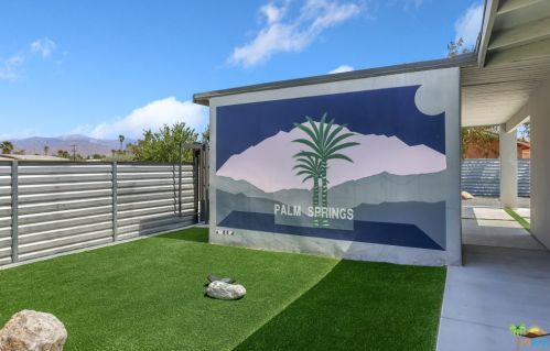 3530 Eastgate Rd, Palm Springs, CA 92262-1415