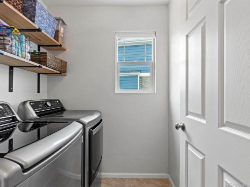 4825 Eaton Park Way, Aurora CO  80016-5831 exterior