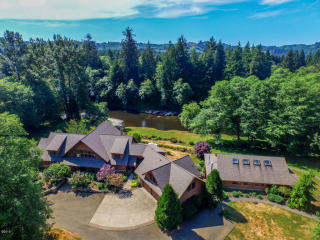 54 Leisure Ln, Siletz, OR 97380-9620