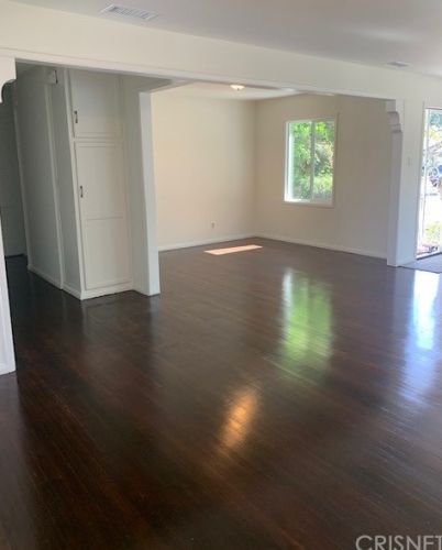 234 Orchard Dr, Burbank, CA 91506-2137
