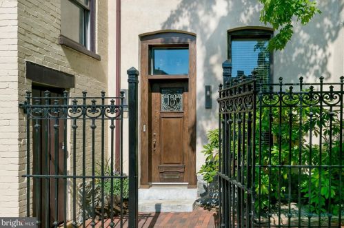 114 Vine St, Lancaster PA  17602-3550 exterior