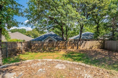 1621 Morrison Dr, Fort Worth TX  76112-3766 exterior