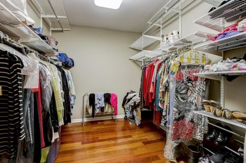 6919 Fieldstone Dr, Willowbrook IL  60527-5295 exterior