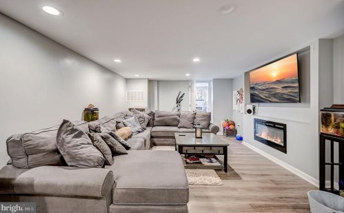 750 64 St, Philadelphia PA 19151-3128 exterior