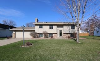 9716 Toledo Rd, Minneapolis MN  55437-2033 exterior