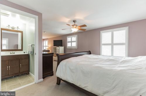 1114 Mt Vernon Ave, Tavistock NJ 08033-2307 exterior