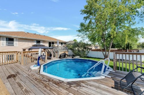 1338 Jacob Dr, Crown Point, IN 46307-8243