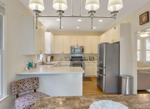 2318 Attaway Walk, Atlanta GA  30319-3386 exterior